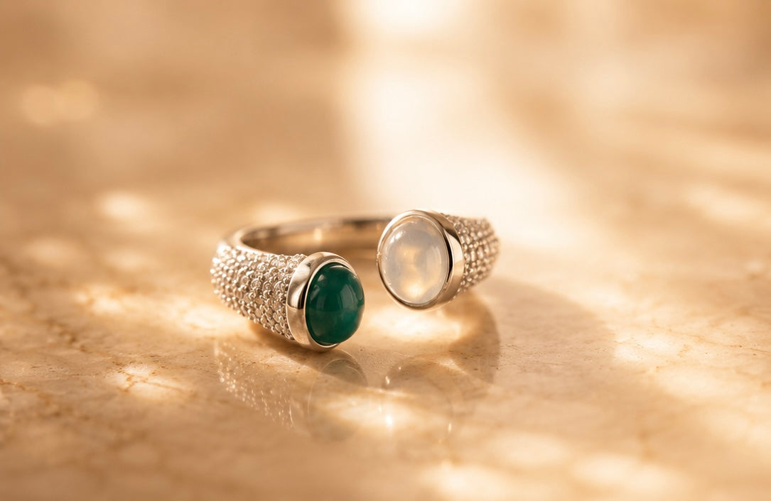 Queen Treasury Emerald AD Ring