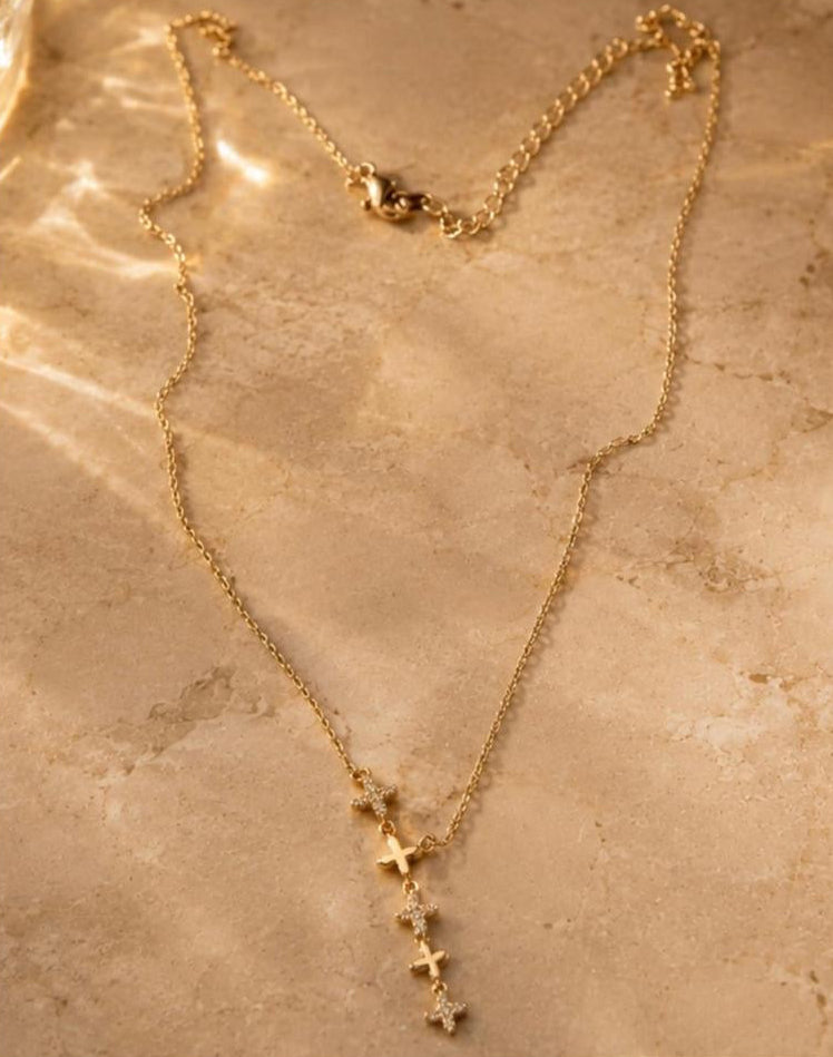 Skylark Golden Chain AD Pendant