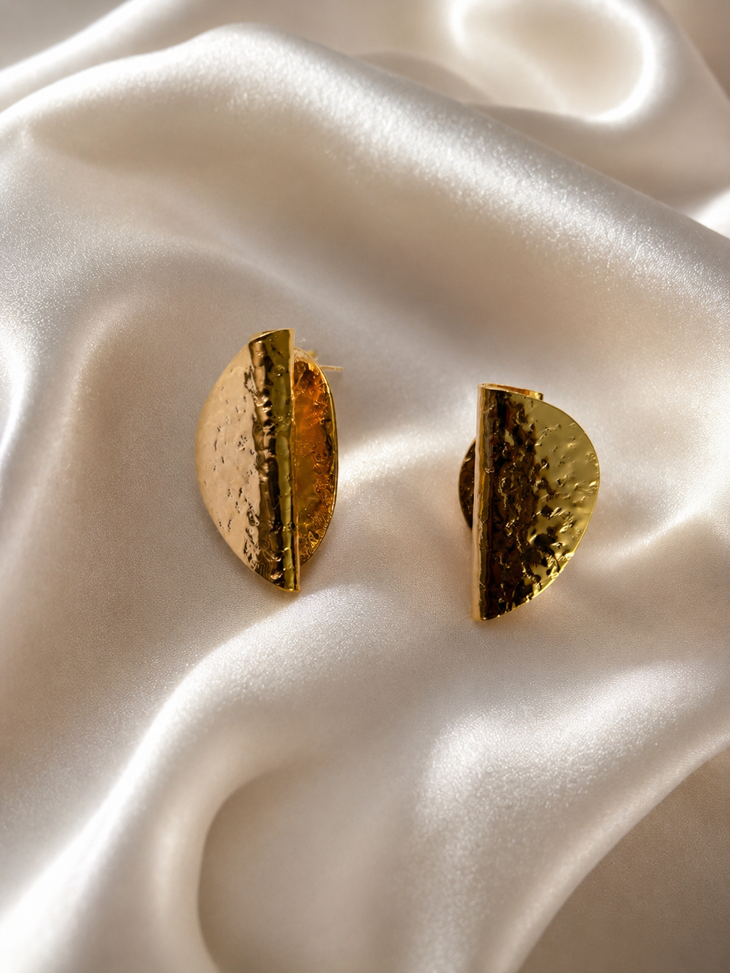 Golden Orbit Studs Earings