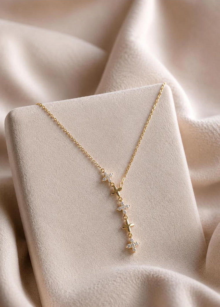 Skylark Golden Chain AD Pendant