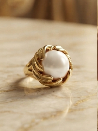 Imperial Lustrous Pearl Golden Ring