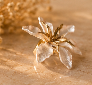 Crowned Petal Golden Ring